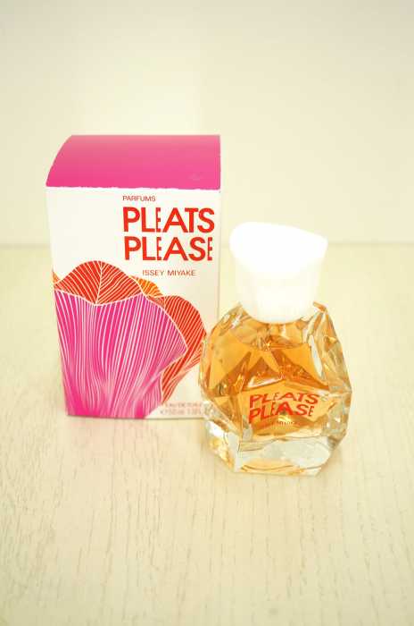 PARFUMS PLEATS PLEASE ISSEY MIYAKE （パルファムプリーツプリーズイッセイミヤケ） プリーツ プリーズ イッセイ ミヤケ オードトワレ / 50mL レディース ファッション雑貨