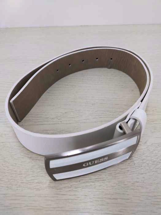 GUESS（ゲス） レザーバックルベルト メンズ ファッション雑貨