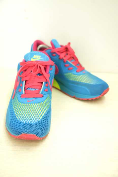 NIKE （ナイキ） AIR MAX 90 ESSENTIA レディース シューズ