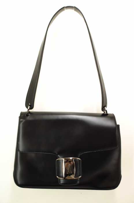 Salvatore Ferragamo （サルヴァトーレフェラガモ） ヴァラ金具　レザーワンショルダーバッグ レディース バッグ