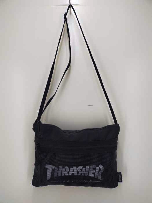 THRASHER（スラッシャー） ロゴサコッシュ メンズ バッグ