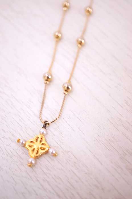 ANNE KLEIN（アンクライン） パール装飾 フラワーモチーフ ゴールドネックレス レディース アクセサリー