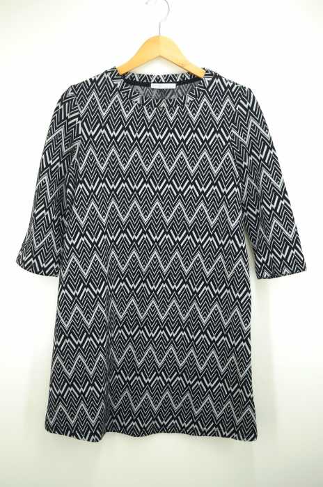 ZARA trafaluc（ザラトラファルック） ジオメタリック柄ジャガードプルオーバーワンピース レディース トップス