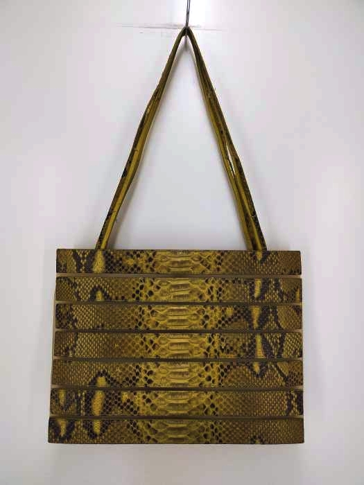 BOTTEGA VENETA（ボッテガヴェネタ） パイソン革レザーハンドバッグ レディース バッグ