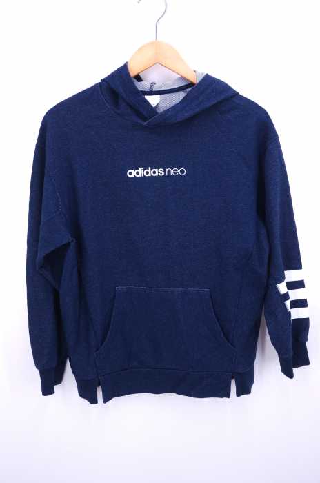 adidas neo label （アディダスネオレーベル） ロゴプリントプルオーバーパーカー レディース トップス