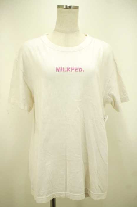 MILKFED. （ミルクフェド） ロゴ刺繍　クルーネックシャツ レディース トップス