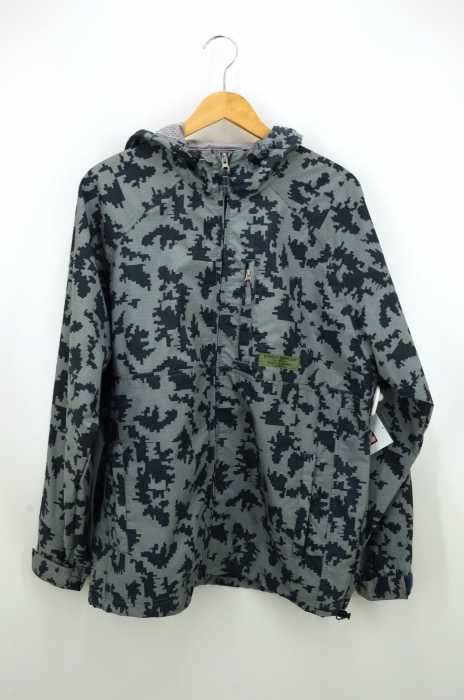 STUSSY （ステューシー） 90s 紺タグ SURPLUS デジタルカモ柄 オーバーサイズマウンテンパーカ メンズ アウター