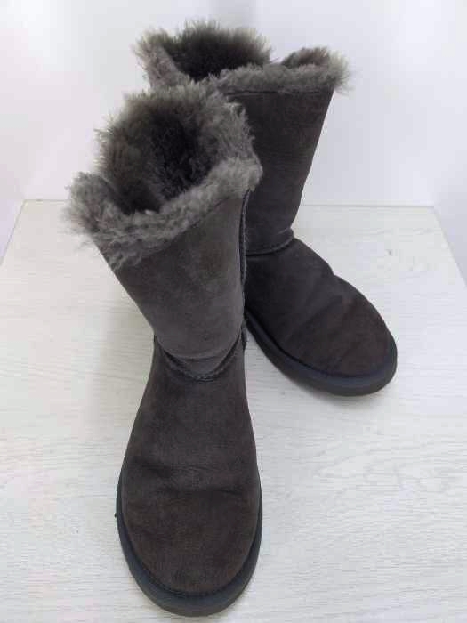 UGG Australia（アグオーストラリア） ベイリーボタン ムートン ブーツ レディース シューズ
