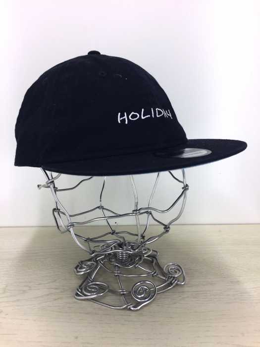 NEW ERA （ニューエラ） HOLIDAY 刺繍6パネルキャップ メンズ 帽子