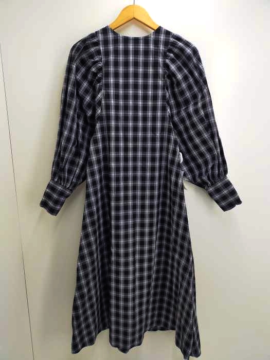 SUPERTHANKS（スーパーサンクス） バックプリーツロングワンピース レディース ワンピース