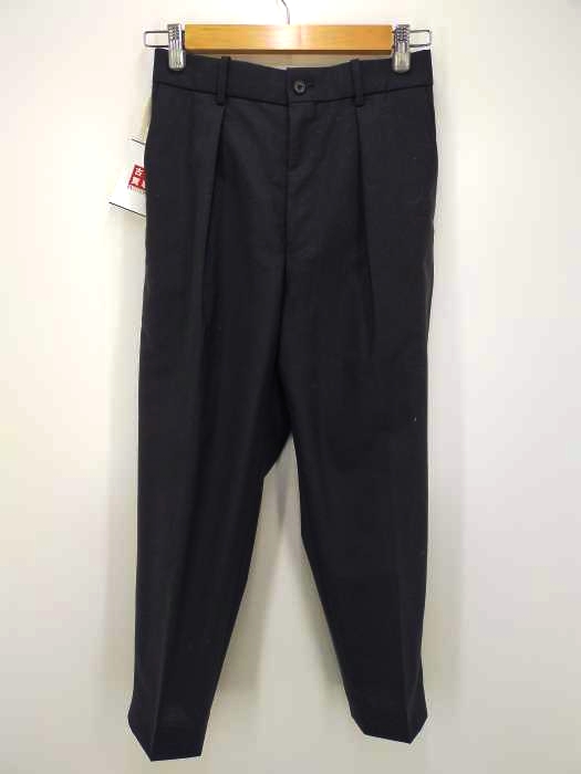 markaware（マーカウェア） FRONT PLEATS PEGTOP ORGANIC WOOL TROPICAL メンズ パンツ