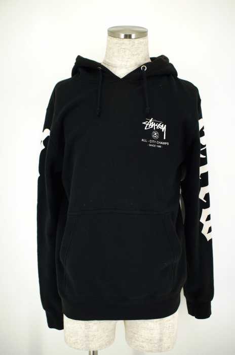 STUSSY (ステューシー) 腕プリント入りプルオーバースウェットパーカー メンズ トップス