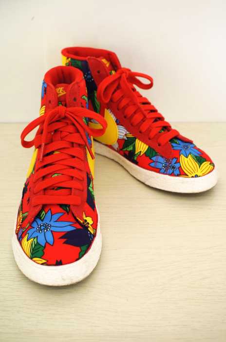 NIKE (ナイキ) WMNS BLAZER MID TEXITILE PRINT ブレーザーミッドテキスタイルプリント レディース シューズ