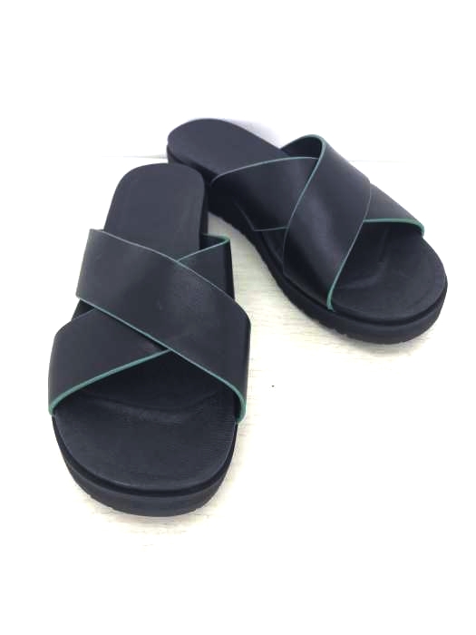 UGG（アグ） W KARI ケリ レザーサンダル レディース シューズ