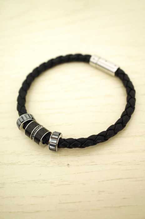 SWAROVSKI (スワロフスキ) ストーン付きレザーブレスレッド メンズ アクセサリー