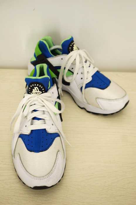 NIKE （ナイキ） AIR HUARACHE レディース シューズ