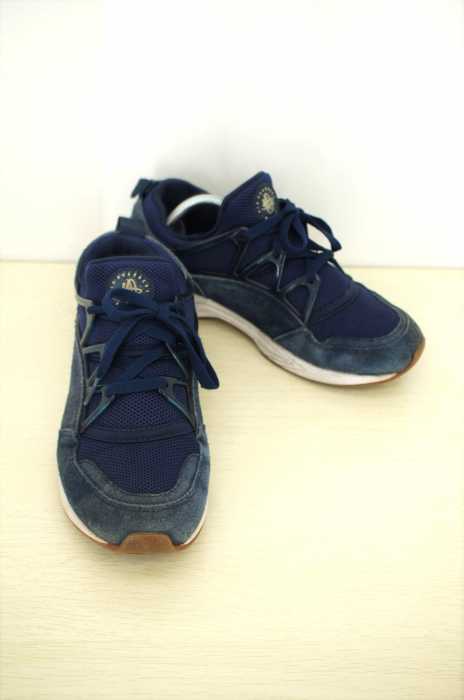 NIKE (ナイキ) AIR HUARACHE エアハラチ レディース シューズ
