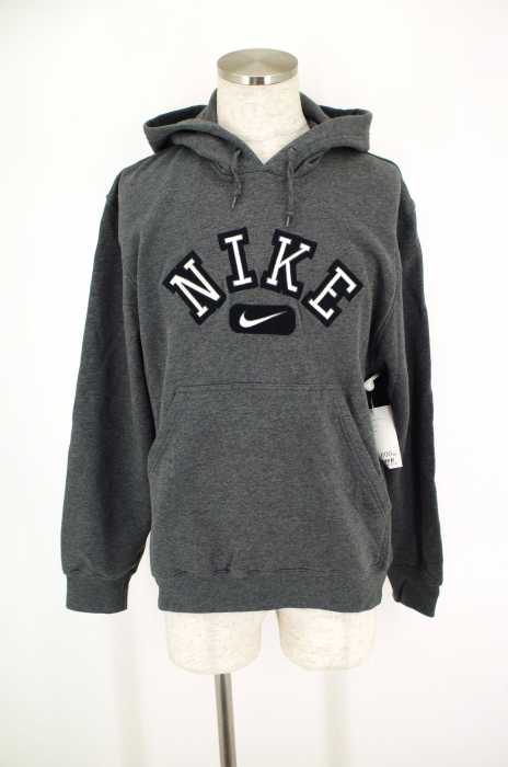 NIKE （ナイキ） 刺繡入りフーデットプルオーバーパーカー メンズ トップス