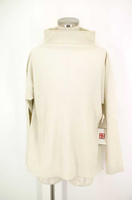 HOMME PLISSE ISSEY MIYAKE（オムプリッセ　イッセイミヤケ） プリーツタートルネック メンズ トップス