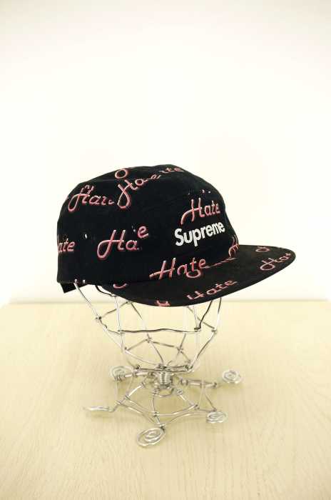 Supreme （シュプリーム） Hate柄BOXロゴキャンプキャップ Hate Camp Cap) メンズ 帽子