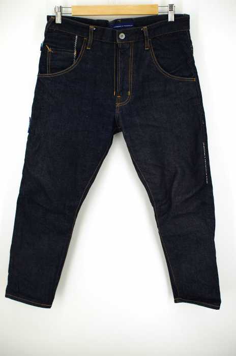 DENIM BY VANQUISH&FRAGMENT (デニムバイヴァンキッシュフラグメント) CROPPED ロゴプリント入りセルビッチデニムパンツ メンズ パンツ