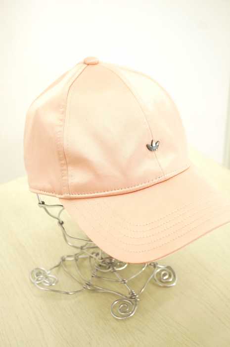 adidas Originals（アディダスオリジナルス） サテン キャップ レディース 帽子