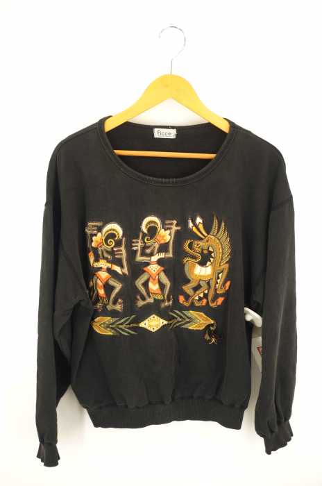 ficce YOSHIYUKI KONISHI （フィッチェ ヨシユキ コニシ） ワッペン付き Uネックプルオーバースウェット レディース トップス