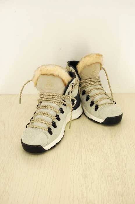 NIKE ACG （ナイキエーシージー） スウェード ファー　スニーカー レディース シューズ