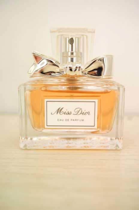 MISS Dior （ミスディオール） EAU DE PARFUM オードゥパルファン レディース ファッション雑貨