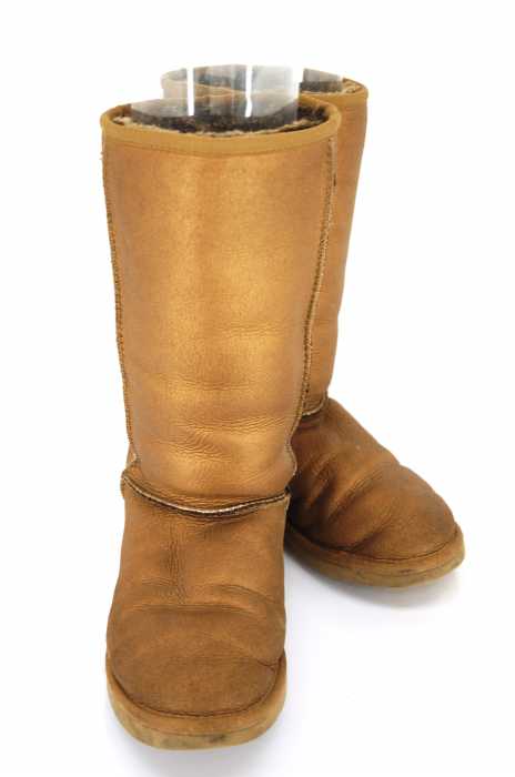 UGG (アグ) メタリック ムートンブーツ レディース シューズ