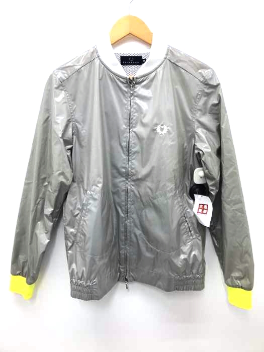 フレッドペリー　FRED PERRY ナイロンジャケット　ワンポイント刺繍　古着 フレッドペリー FRED PERRY ナイロンジャケット ワンポイント刺繍 古着