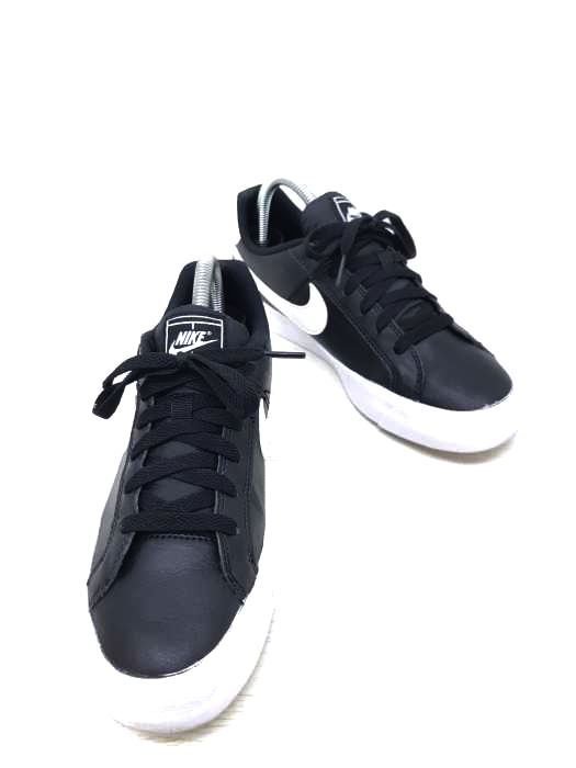 NIKE（ナイキ） コートロイアル レディース シューズ