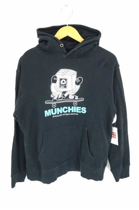 MxMxM（マジカルモッシュミスフィッツ マモミ） MUNCHIES プルオーバーパーカー メンズ トップス