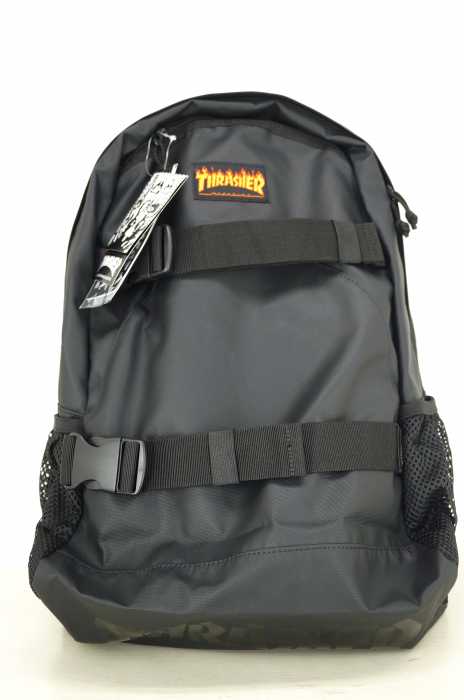 THRASHER（スラッシャー） BOARD BACKPACK ブラックフレイムロゴリュック メンズ バッグ
