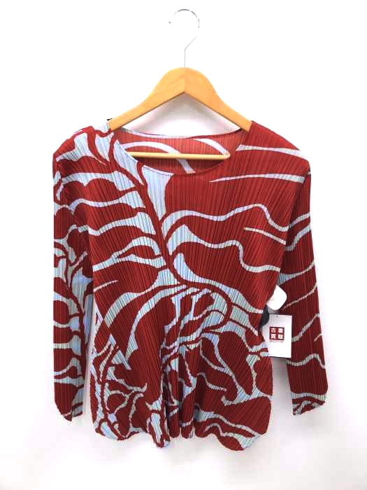 PLEATS PLEASE ISSEY MIYAKE（プリーツプリーズイッセイミヤケ