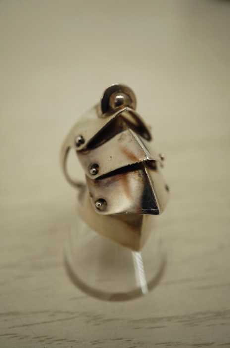 Vivienne Westwood （ヴィヴィアンウエストウッド） アーマーリング メンズ アクセサリー