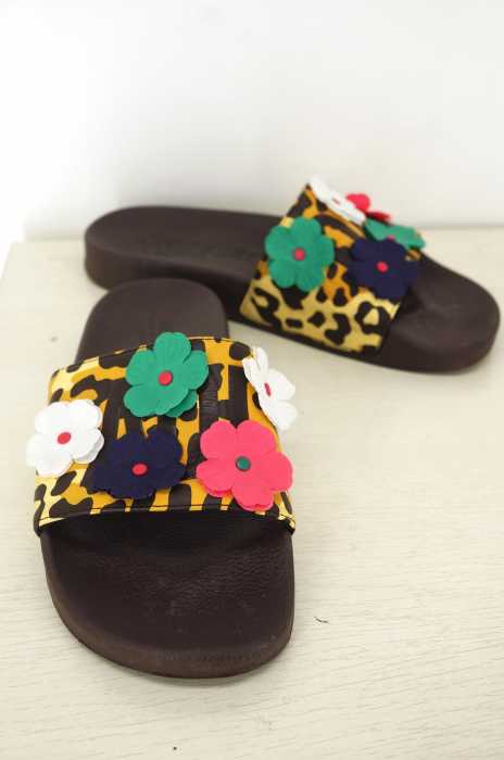 ADIDAS × Jeremy Scott（アディダス） ADILETTE LEOPARD メンズ シューズ