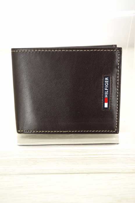 TOMMY HILFIGER （トミーヒルフィガー） レザーパスケース 札入れ メンズ 財布・ケース