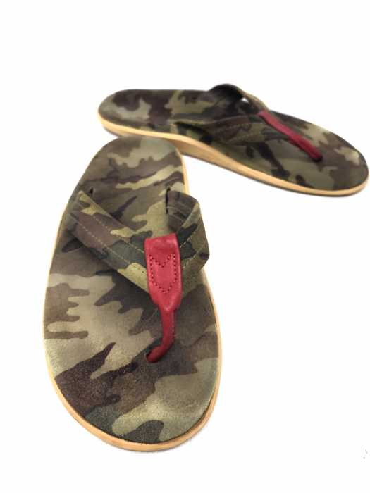 ISLAND SLIPPER（アイランドスリッパ） 迷彩柄トングサンダル メンズ シューズ