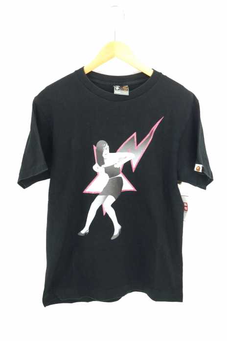 A BATHING APE (アベイシングエイプ) BAPESTAガール プリント TEE メンズ トップス