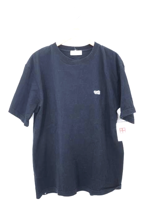 POET MEETS DUBWISE（ポエトミーツダブワイズ） ロゴワッペンクルーネックTシャツ メンズ トップス