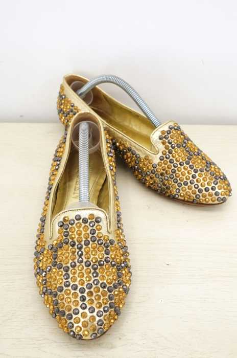 Alexander McQueen（アレキサンダーマックイーン） Metallic Gold Studded Leather Smoking Slippers レディース シューズ