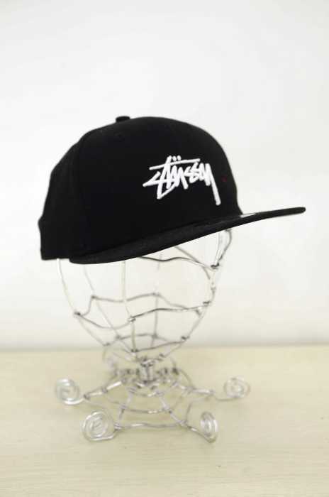 STUSSY × NEWERA(ステューシーニューエラ) ロゴ入り 6パネルキャップ メンズ 帽子