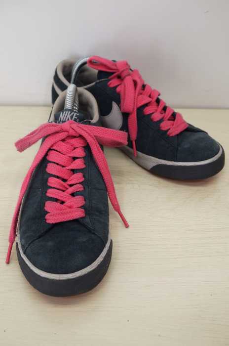 NIKE （ナイキ） BLAZER LOW BASIC レディース シューズ