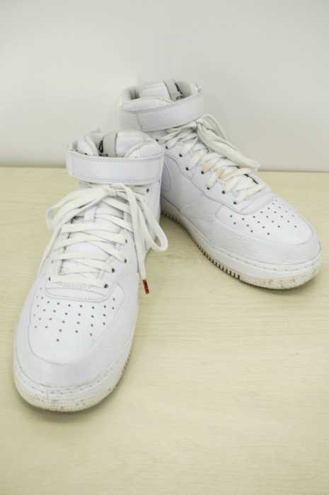 NIKE （ナイキ） AIR FORCE 1 CMFT ミッドカットスニーカー メンズ シューズ