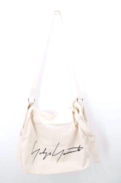 Yohji Yamamoto（ヨウジヤマモト） 青山店 シグネチャーキャンバス