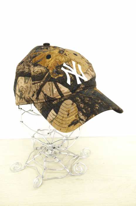 NEW ERA （ニューエラ） ヤンキース カモ柄6パネルキャップ メンズ 帽子