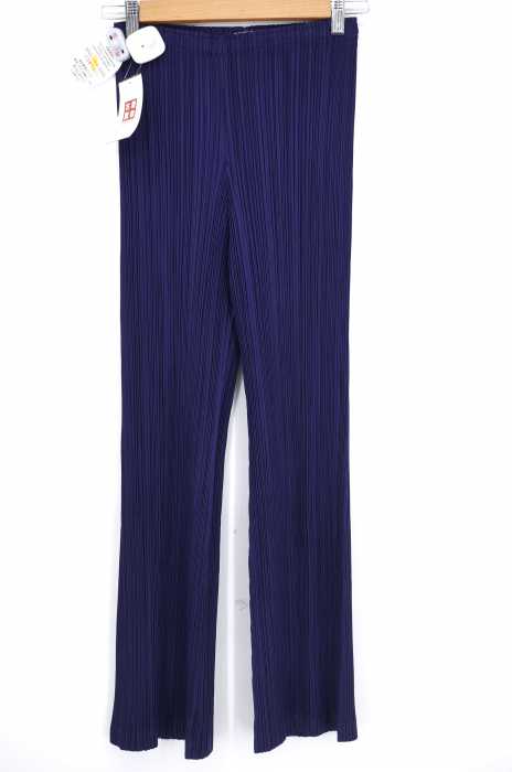 PLEATS PLEASE ISSEY MIYAKE （プリーツプリーズイッセイミヤケ） プリーツパンツ レディース パンツ