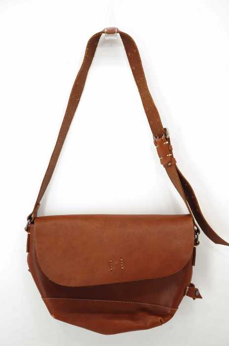 H 1203 MANO FECE（マノフェス） レザーショルダーバッグ レディース バッグ