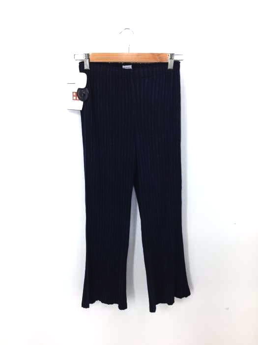 ISSEY MIYAKE FETE(イッセイミヤケフェット)(イッセイミヤケフェット) プリーツ加工 ストライプパンツ レディース パンツ